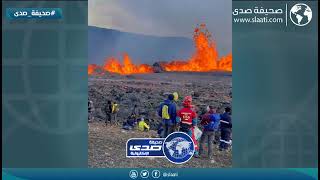 لحظة ثوران بركان