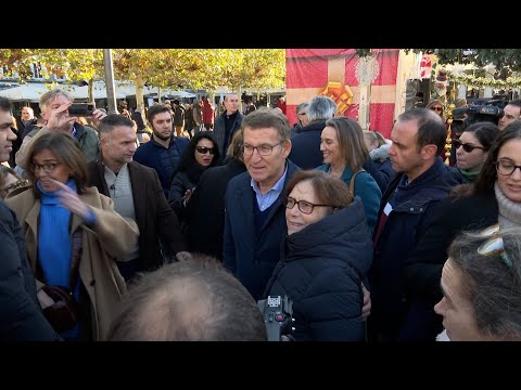 Miles de personas se concentran en Pamplona contra la moción de censura en el Ayuntamiento