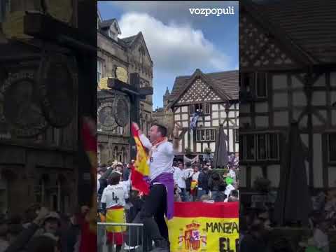 Madridistas cantan en Manchester: ¡Gibraltar es español!