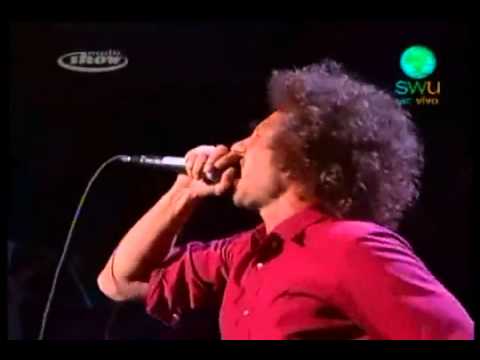Rage Against The Machine - Bombtrack (Live SWU,Brazil 09/10/2010)