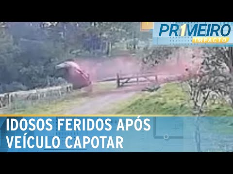 Carro com idosos, em alta velocidade, capota em Santa Maria (RS) | Primeiro Impacto (22/02/24)