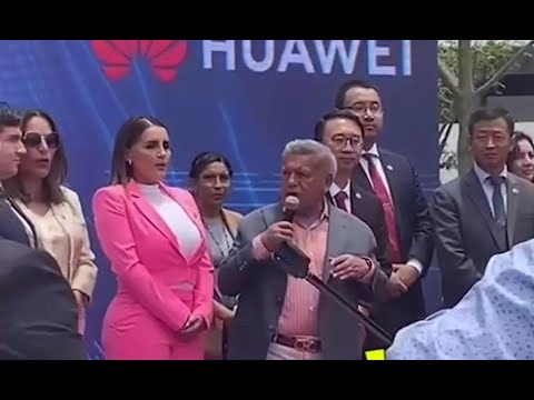César Acuña confunde nombre de empresa china: Tenemos en el campus al gerente de Hawái