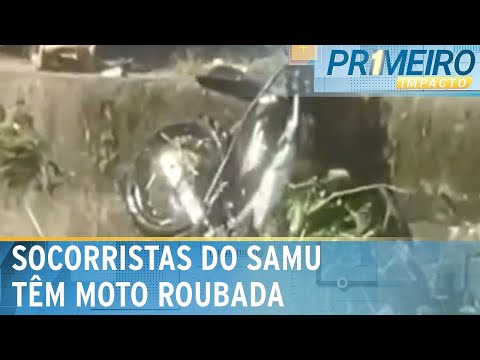 Homem rouba motocicleta do SAMU durante atendimento em SP | Primeiro Impacto (18/04/24)