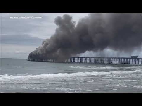 Fire breaks out on California's Oceanside Pier