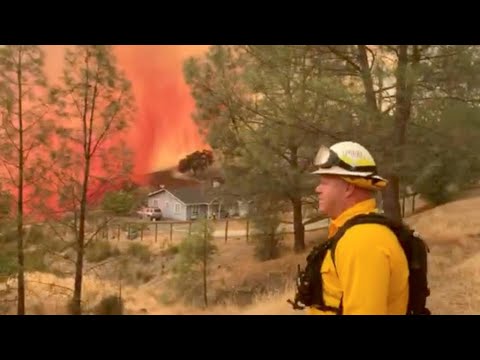 Les évacuations continuent en Californie, en proie à de larges incendies