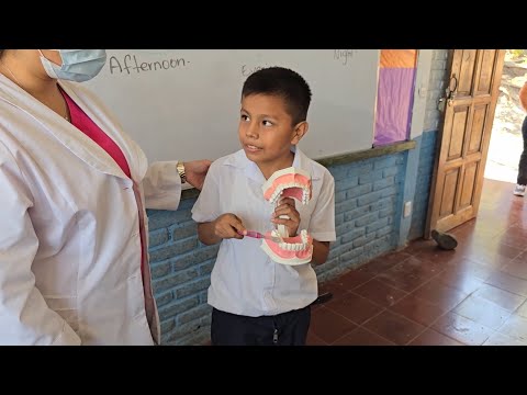 Aplican flúor dental a estudiantes de primaria en Matagalpa