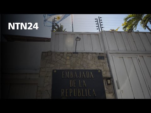 Opositores venezolanos refugiados en la Embajada de Argentina en Caracas recibirán salvoconducto