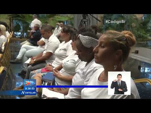 Fructífero intercambio entre el Presidente de Cuba y Trabajadores Sociales