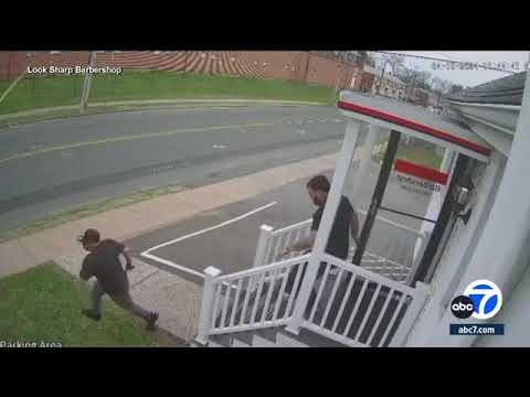 Barbers save little girl from running into busy intersection
