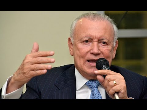 Rafael Alburquerque pide al PLD apoyar candidatura presidencial de Leonel Fernandez