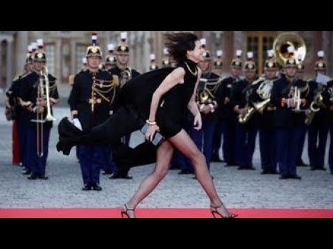 Le roi Charles III à Versailles, Charlotte Gainsbourg renversante en robe noire fendue