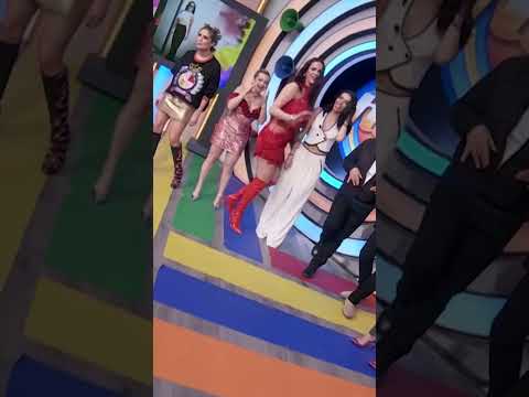 Gala nos enseña su paso de baile