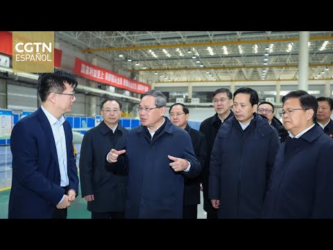 El primer ministro chino pide promover la innovación industrial en una gira por Shaanxi