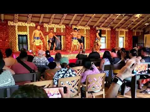 Retirement is Fun by Ome การแสดงที่๓ชุดที่PolynesianCouturialCenter,Hawaii