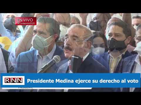 Presidente Medina ejerce su derecho al voto