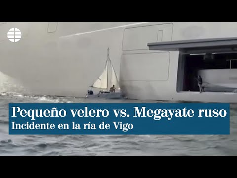 Un pequeño velero choca contra un megayate ruso en Vigo