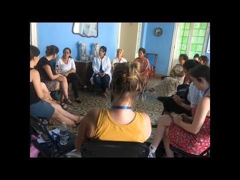 Dialogaron mujeres de Cienfuegos con Delegación de Asistentes Clínicas Belgas