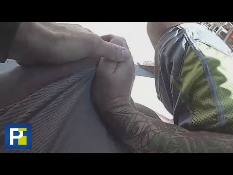Imágenes de polémico arresto: acusan a policía de presionar con su rodilla el cuello del detenido