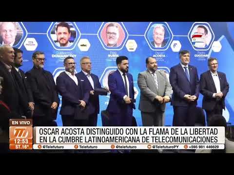 Óscar Acosta distinguido con la Flama de la Libertad de Certal