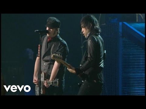 Fall Out Boy - Hum Hallelujah (Live From UCF Arena)