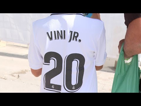 El Real Madrid juega el partido contra el Rayo Vallecano tras los insultos racistas a Vinícius