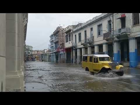 MERCADO de CUATRO CAMINOS, en La Habana: con vista al “MAR”