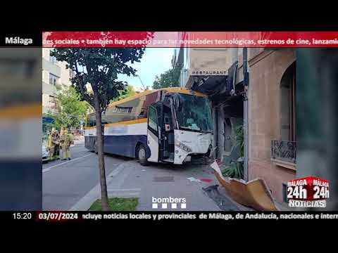 Noticia - Un autocar se estrella contra un hotel en Molins de Rei