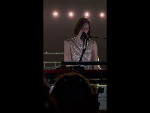 [4K] Gracie Abrams - Amelie (Live at The Secret of Us Tour Melbourne N3)