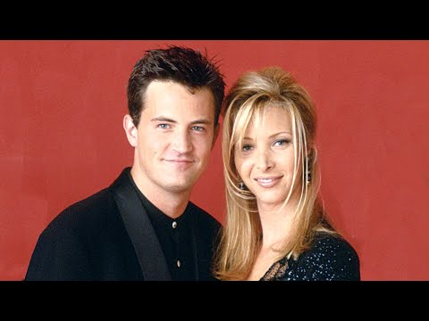 Lisa Kudrow Reveals She's Rewatching Friends to Honor Matthew Perry