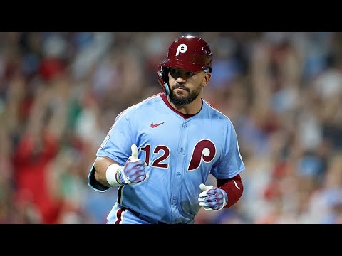 HISTORY! Kyle Schwarber hits his 4TH HOMER OF THE GAME!