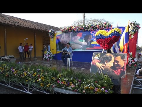 Homenaje al Comandante Hugo Chávez en León