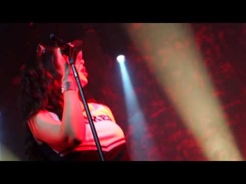 Charli XCX - Breaking Up LIVE HD (2014) The Mayan Los Angeles