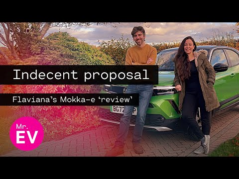 Flaviana reviews the Vauxhall Mokka-e and tries to pimp out Andrew
