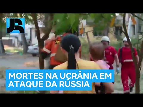 Ataques da Rússia contra a região nordeste da Ucrânia matam nove pessoas