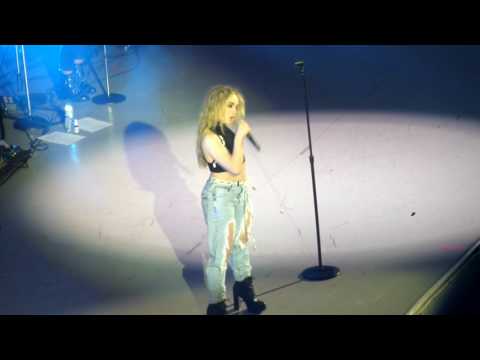 Sabrina Carpenter - Feels Like Loneliness (Live on Dangerous Woman Tour Rio de Janeiro - Brazil)
