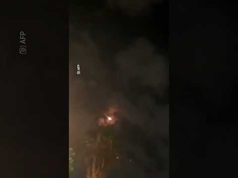 Impactante momento en que caen misiles a Israel