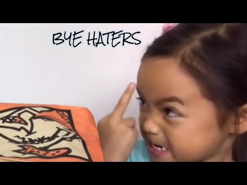 Emma from N.E let’s eat being a sassy queen for 3 min straight ( pls read des )