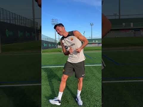POV: Admin reacts to Lewy's moves 🕺🏽 #fcbarcelona #Lewy #shorts