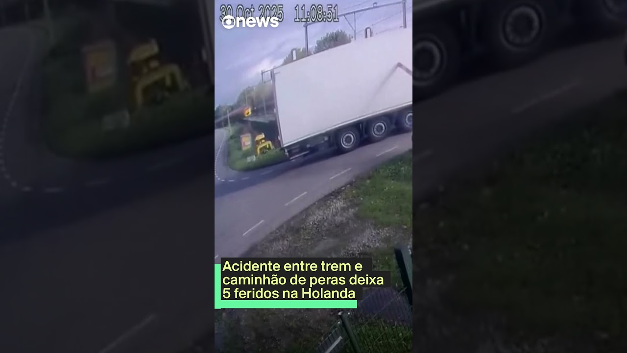 Acidente entre trem e caminhão de peras deixa 5 feridos na Holanda  TV Online Acidente entre trem e caminhão de peras deixa 5 feridos na Holanda