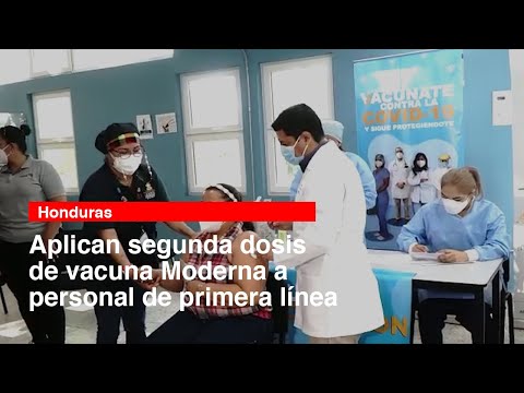 Aplican segunda dosis de vacuna Moderna a personal de primera línea de San Pedro Sula