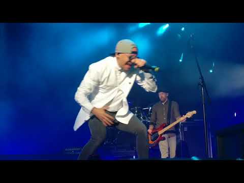 Talking To Myself [LIVE] - Linkin Park (Fan Footage)