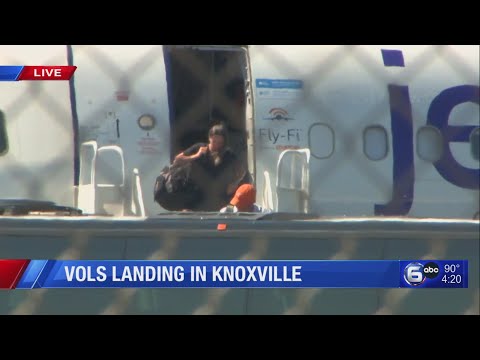 Vols landing in Knoxville