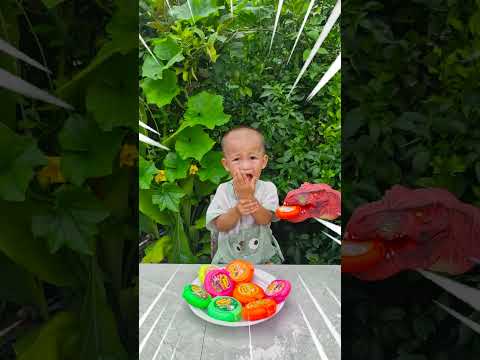 cute baby and dinosaur! p38 🦖🤣👶