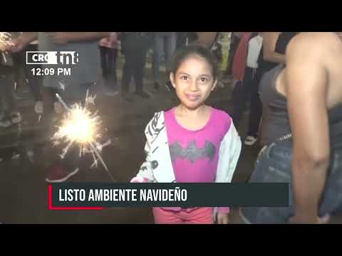 Inauguración de las luces navideñas en el Parque Central de Estelí