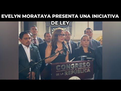 EVELYN MORATAYA EN CONFERENCIA DE PRENSA DONDE PRESENTA UNA INICIATIVA DE LEY, GUATEMALA