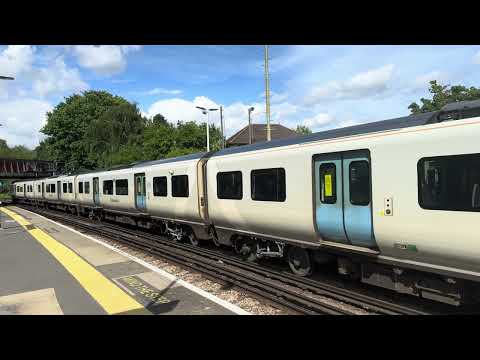 Class 700 - Thameslink - Horsham Station - 17th June 2024