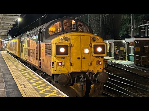 Colas Rail 37099 and 37175 power up out of Ipswich working 1Q18 4/2/22