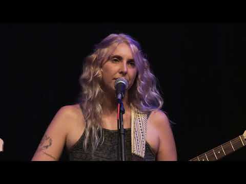 LASKA - Daisies | PNC Live Studio Session