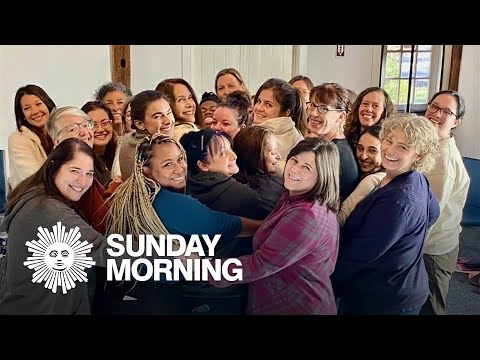 Photo for: Motherless daughters: Coming together