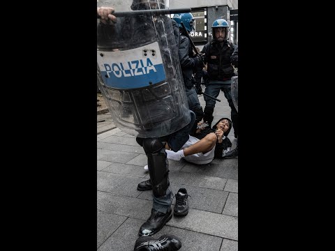 Italian police clash with protesters over cost of living
